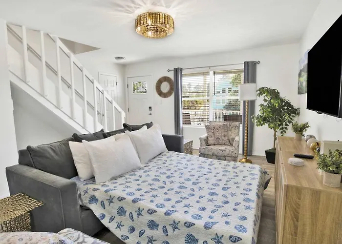 Private And Pool Holiday home Gulf Shores