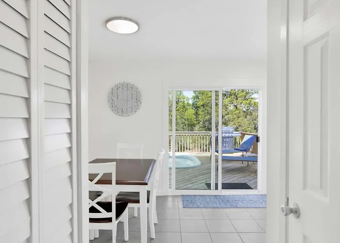 Private And Pool Holiday home *